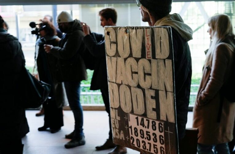 Dutch extend COVID lockdown; school holidays to start early