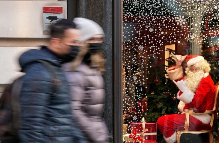 UK tightens travel testing rules amid omicron concerns