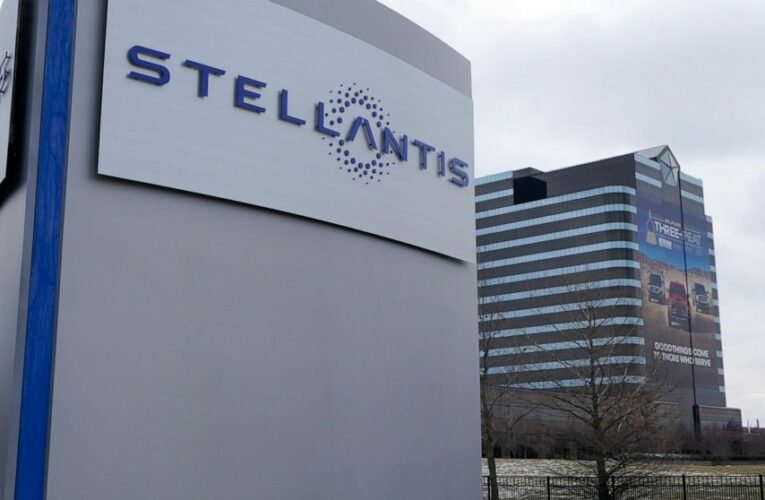 Stellantis wants to outfit cars with AI to drive up revenue