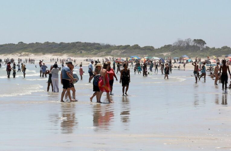Live updates: Cases spike in Australia after lockdowns nixed