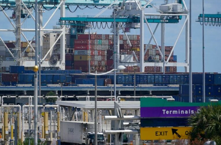 US trade deficit narrows in October as exports rebound
