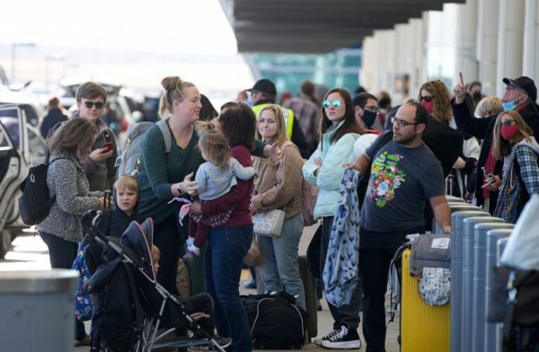Omicron, storms disrupt air travel for 4th consecutive day