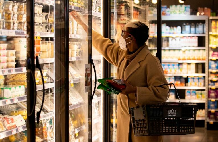 Why economists say 2021 ended on a high note despite Omicron