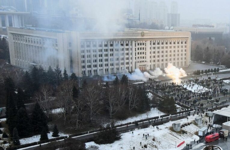EXPLAINER: What’s behind unrest rocking oil-rich Kazakhstan