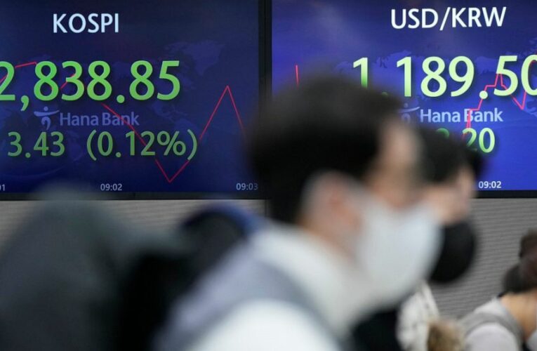 Stocks rally on Wall Street as investors review earnings