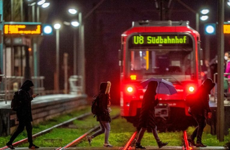 Germany expects COVID-19 cases to peak in mid-February