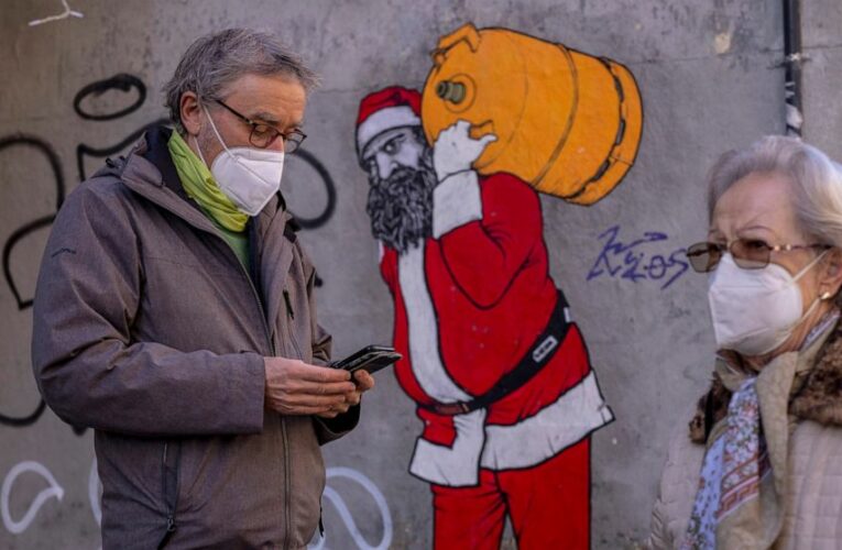 Masks rules get tighter in Europe in winter’s COVID-19 wave