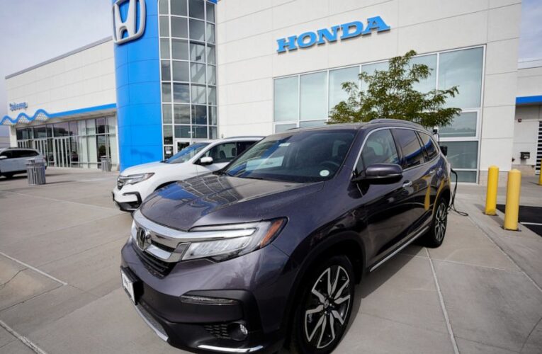 exec: High auto prices may drop, but not dramatically