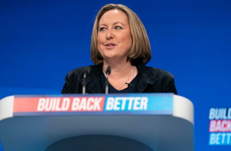 India, Britain launch talks on free trade deal