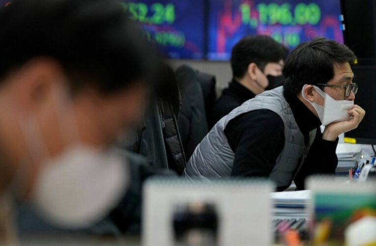 Stocks end lower on Wall Street after another volatile day