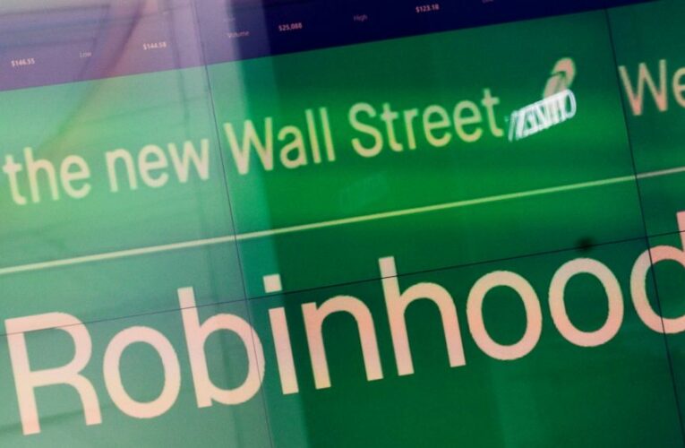Growth slows again for Robinhood; stock falls after earnings