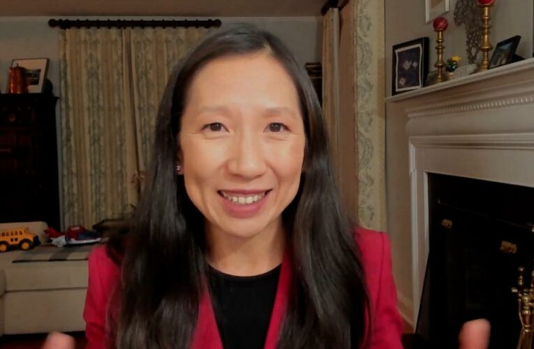 Doctor supports some states lifting mask mandates in schools. Here’s why