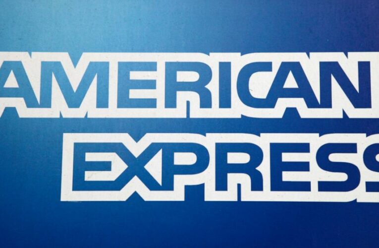 American Express to offer checking accounts with rewards