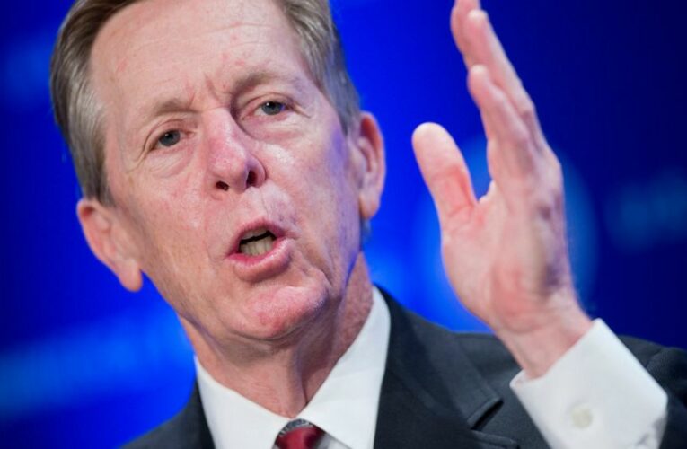 Longtime CEO of Allegiant to step down, remain chairman