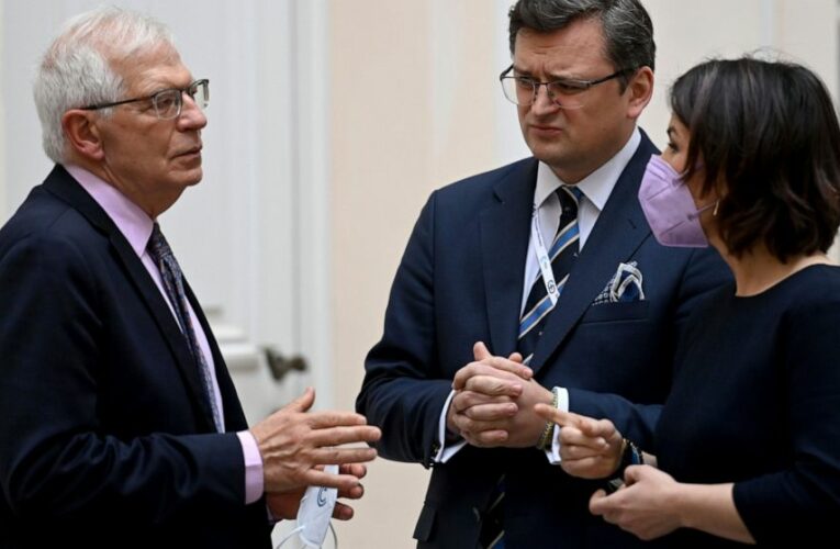 EU foreign policy chief: Bloc won’t accept Bosnia breakup