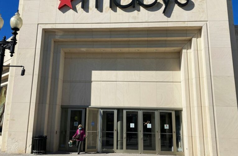 Macy’s Q4 results tops analysts’ estimates, completes review
