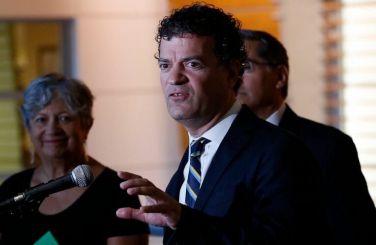 California won’t immediately change pollution credit program