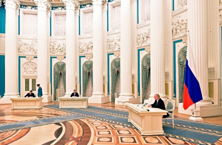 Russia recognizes Ukraine-held areas as part of rebel areas