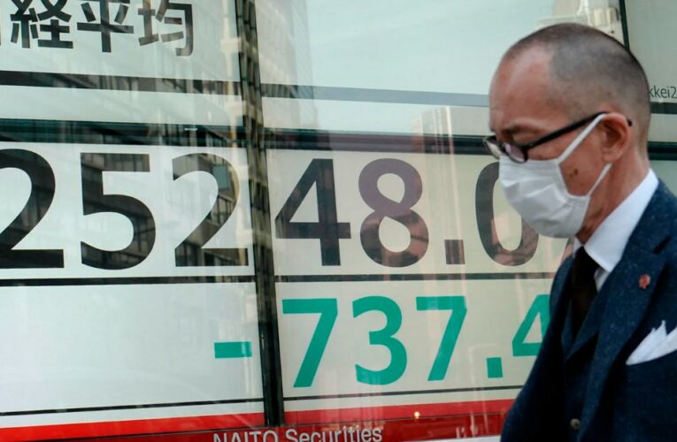 Stocks sink while oil soars after US and allies consider banning Russian oil