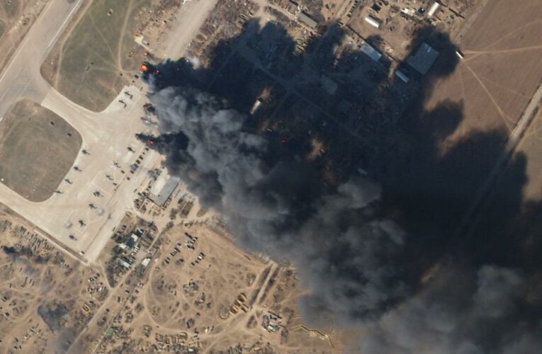 New satellite image shows the destruction of Russia’s equipment at a Kherson airport