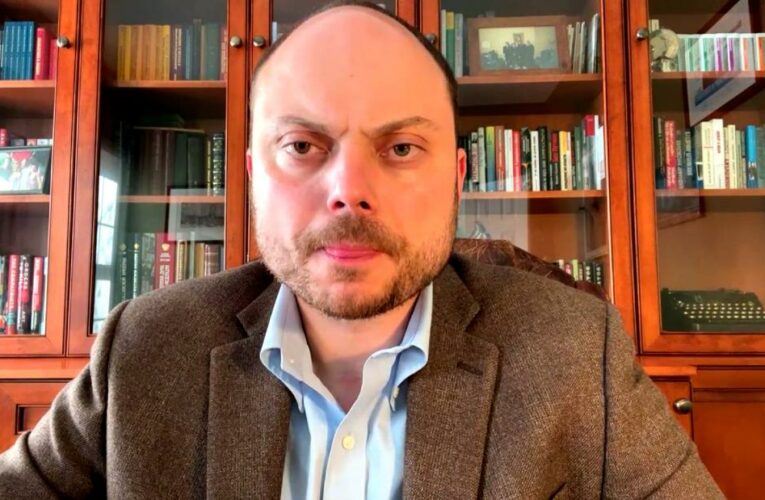 Twice-poisoned Putin critic makes prediction about Russian government