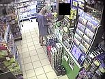 Moment killer buys crisps with her friend’s card after stabbing her to death in Teesside [Video]