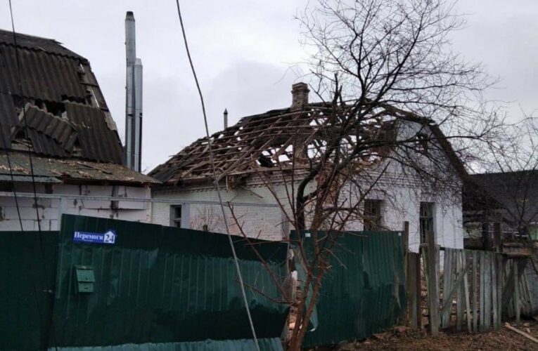 Officials in a town north of Kyiv accuse Russian forces of blocking corridor. Ukraine and Russia had agreed to a ceasefire to allow civilians to escape some areas.