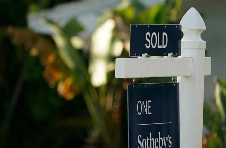Long-term US mortgage rates up to 4.42%, highest since 2019