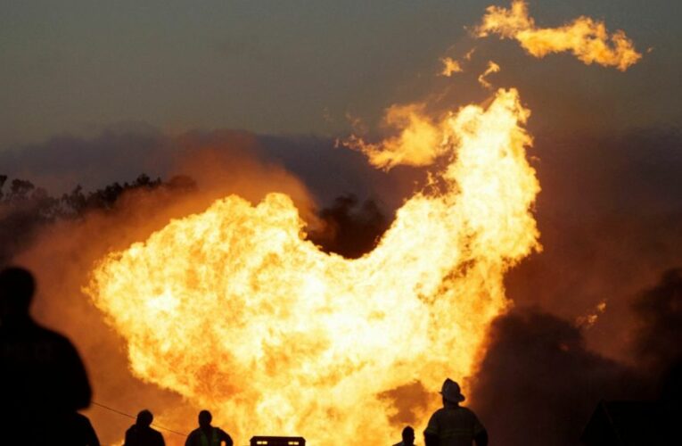 US will require valves on new pipelines to prevent disasters