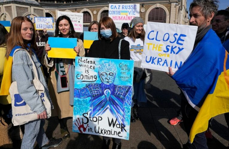 EU united on Ukraine, but won’t offer fast-track membership