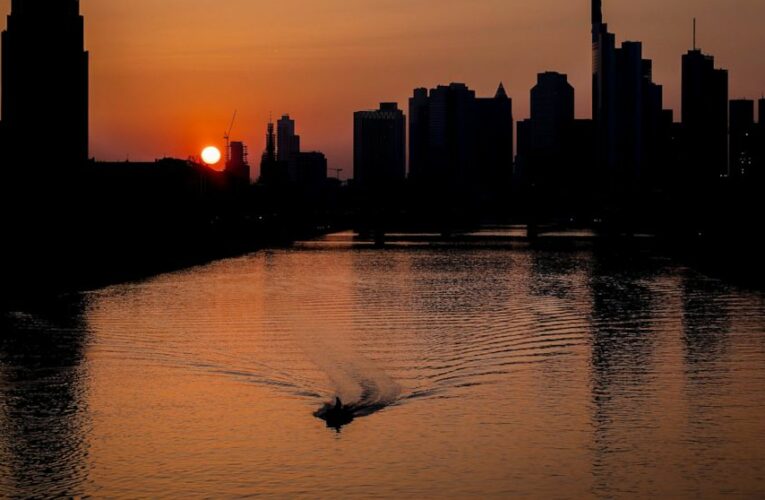 German business confidence drops sharply on war worries