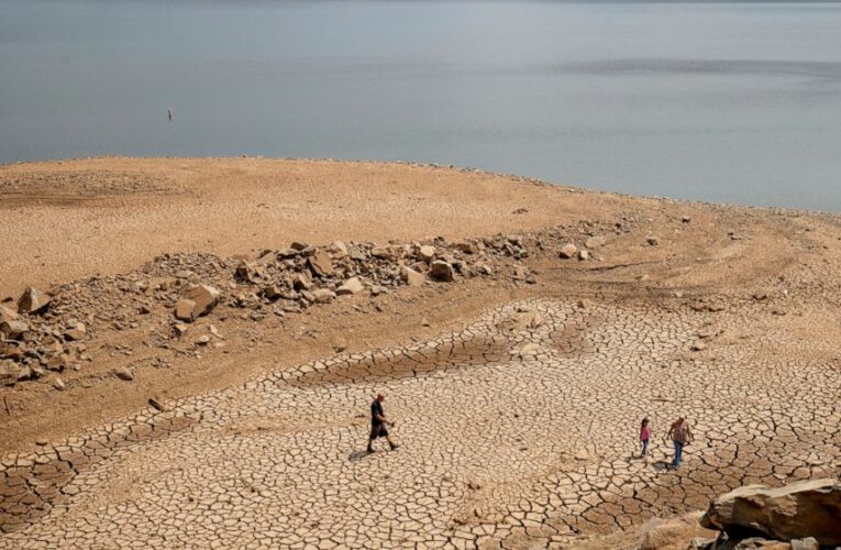 Drought-stricken California imposes new round of water cuts
