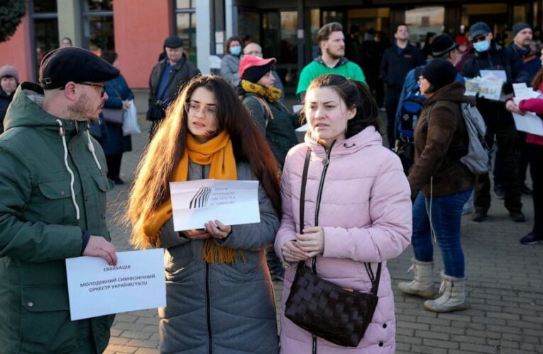 War silenced violin for refugee as 1.7M have fled Ukraine