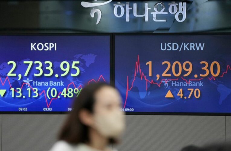 World shares fall as Russian troops gain ground in Ukraine