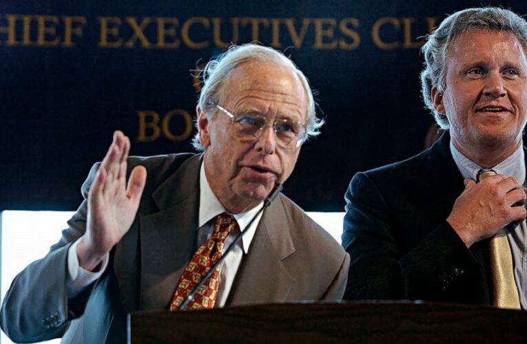 Ned Johnson, who made Fidelity a fund titan, dies at 91
