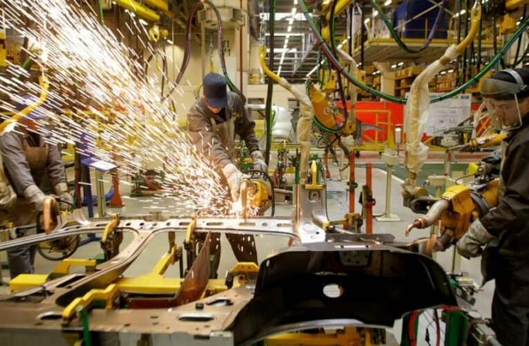 French firms hesitate amid growing pressure to leave Russia