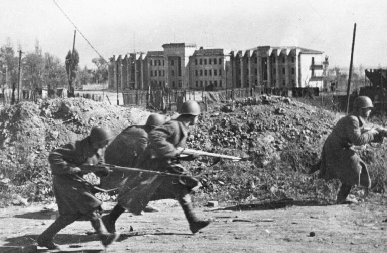 Putin is making the same mistakes that doomed Hitler when he invaded the Soviet Union