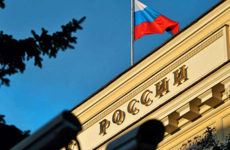 S&P: Russia offered bondholders payments in rubles, not dollars