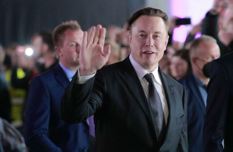 The deal would put world’s richest man in charge of one of the world’s most influential platforms