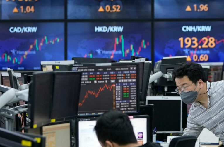 Asian shares mostly higher despite fears of recession