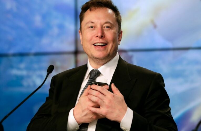 Elon Musk accused of breaking law while buying Twitter stock