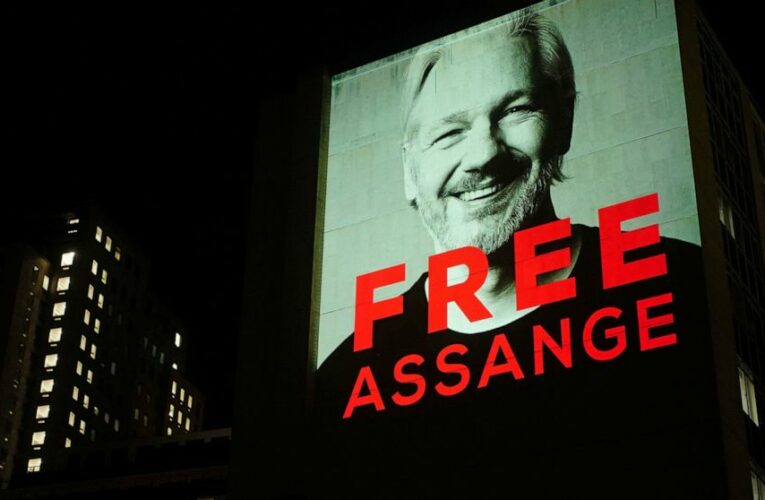 Judge sends Assange extradition decision to UK government