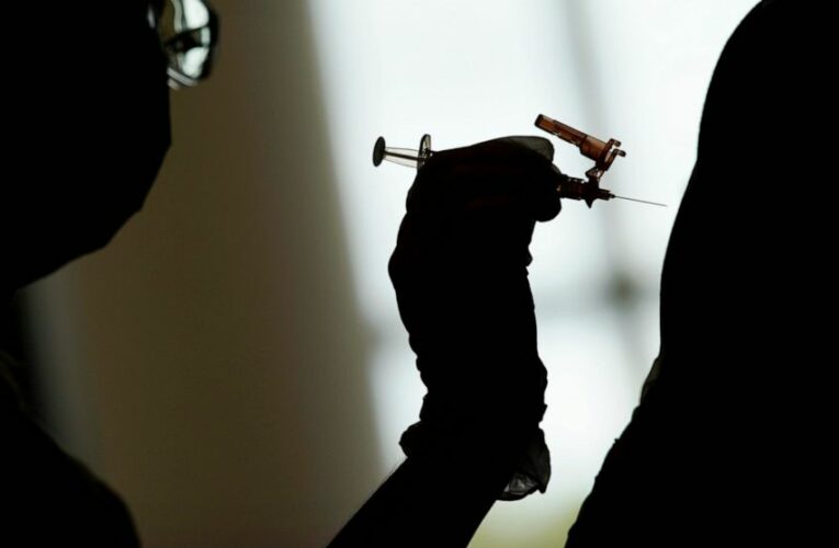 German lawmakers reject mandatory COVID shots for over 60s