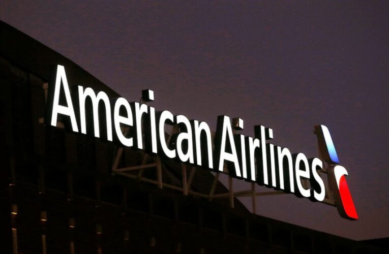 American Airlines sees revenue recovery but higher costs too