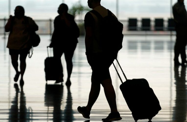 FAA seeks biggest fines yet against 2 unruly passengers