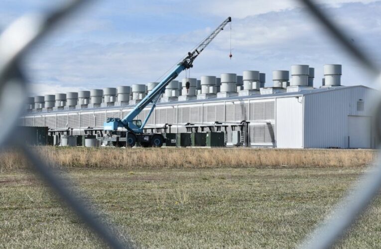 Bitcoin’s new puzzle: How to ditch fossil fuels and go green