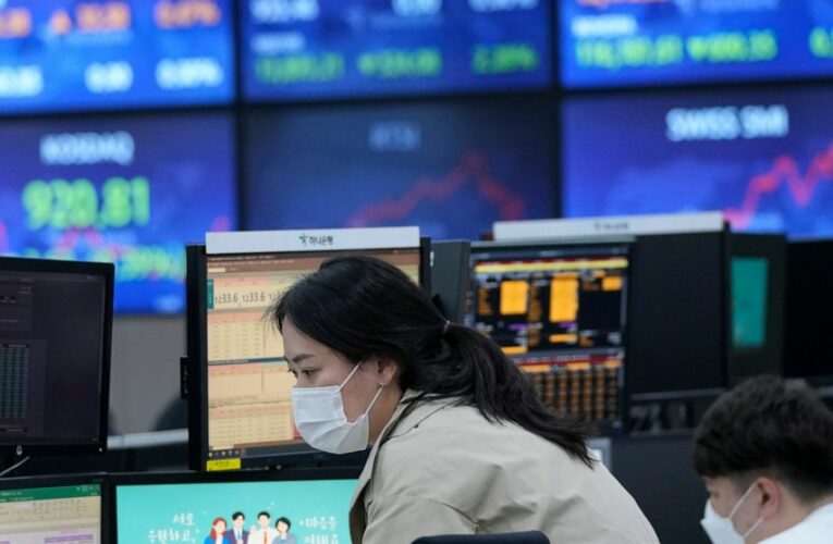 Stocks edge higher as earnings roll in, natural gas soars