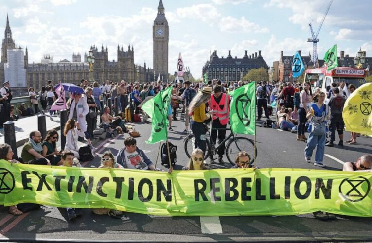 6 arrested in UK after oil tanker climate protest