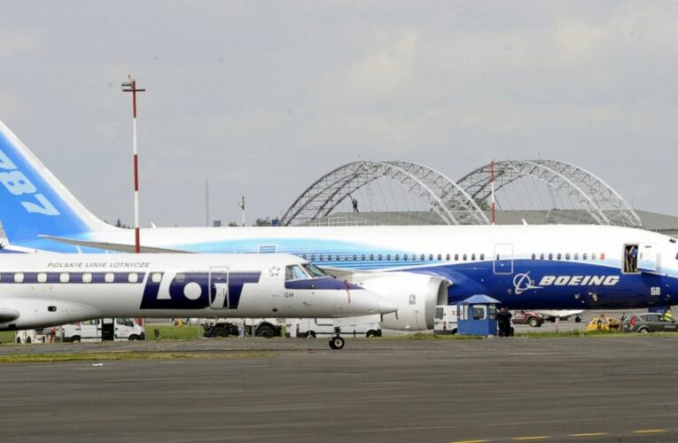 Poland to reduce flights if talks with controllers fail