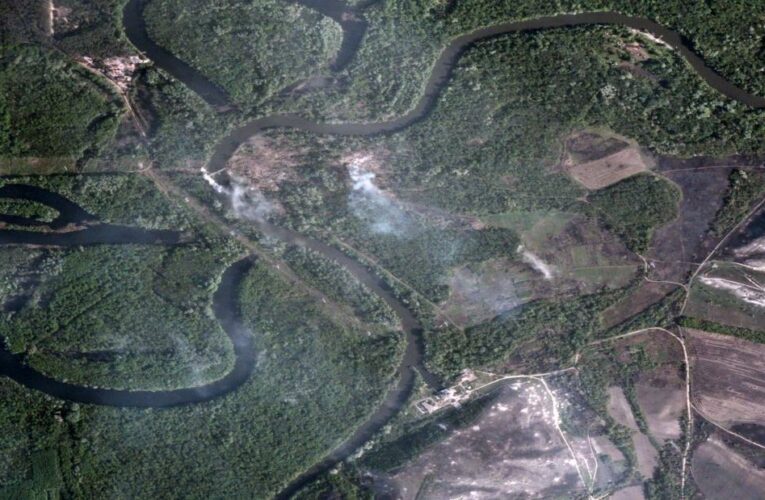Analysis: A meandering river is hindering both sides in the war